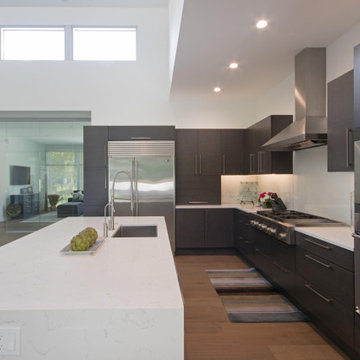 Saugatuck Contemporary Info