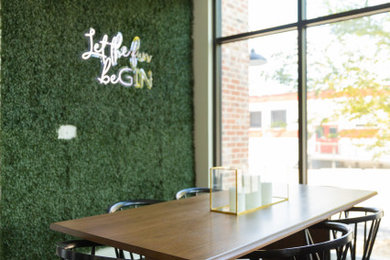 Mid-century modern dining room photo in Nashville