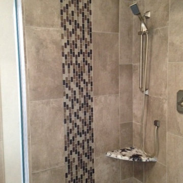 Large Shower - Vertical Deco Strip