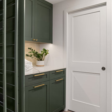 Moody Laundry Room - Woodinville