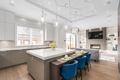 Inspiration for a modern kitchen remodel in Vancouver