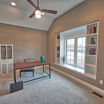 Unique Reverse 1.5 Story home in Overland Park, KS