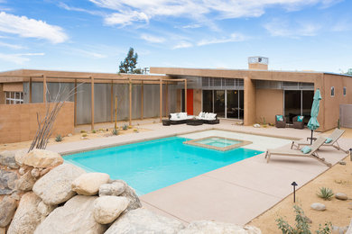 Example of a minimalist home design design in Orange County