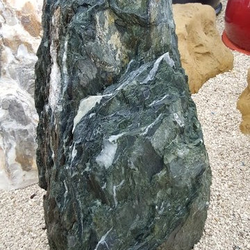Big Earth Garden Columns -- Green Angel