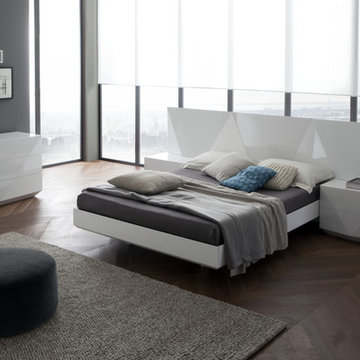 Sapphire bed in white