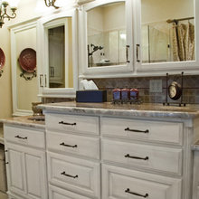 Bathroom - Cabinets In The Corner