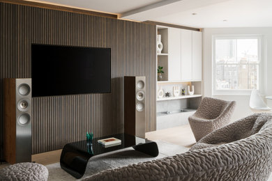 This is an example of a modern family room in London.