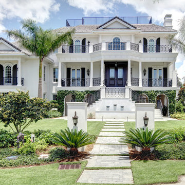 Charleston style on the water