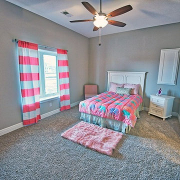 Unique Reverse 1.5 Story home in Overland Park, KS