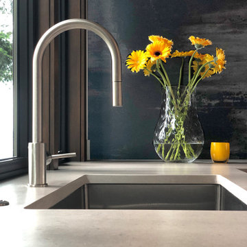 Mixed Material Kitchen Plus