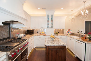 Kitchen photo in Other