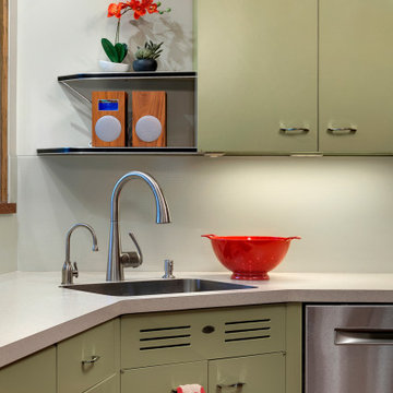 The Retro | Kitchen and Mudroom Renovation