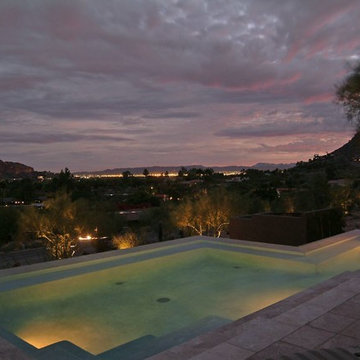 Paradise Valley Hillside Vanishing Edge Pool and Spa - Outdoor Living Area