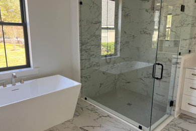 Inspiration for a transitional home design remodel in Jacksonville