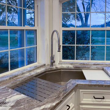 Workstation kitchen sinks