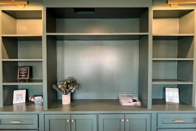 Example of a family room design in Nashville