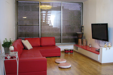 Example of a minimalist living room design in Other