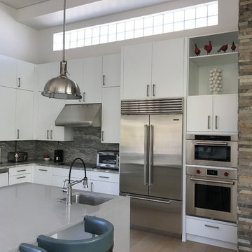 Texas Contemporary Kitchen