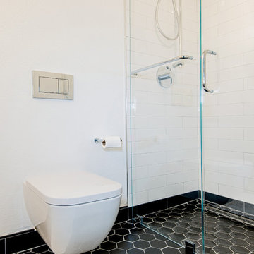 Master Bathroom In Oakland, CA 94619