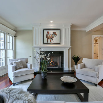 Burr Street staging