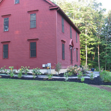 Colonial Reproduction and Gardens