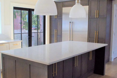 Kitchen - kitchen idea in Boston