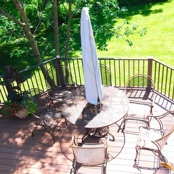 Azek deck with Aluminum rail