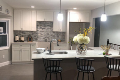 Inspiration for a timeless kitchen remodel in New York