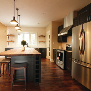 Sprawling Bungalow in The Ranch