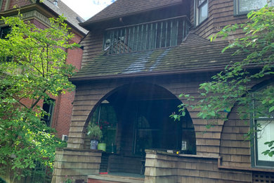 Inspiration for a porch remodel in Chicago