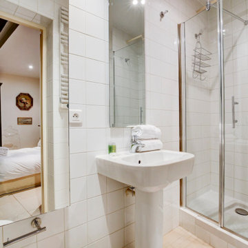 Bathe like a Parisian