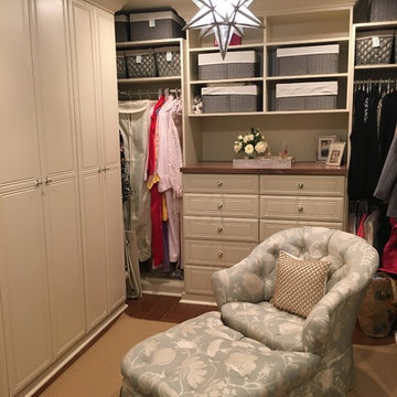 Blackhawk Glamour Closet