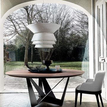 The Skorpio Round Dining Table by Cattelan Italia