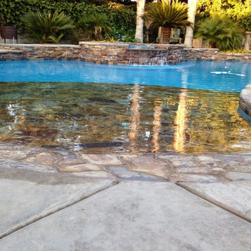 Custom Swimming Pools
