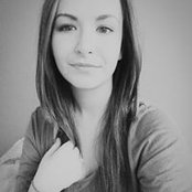 Naomi Olinyk's photo