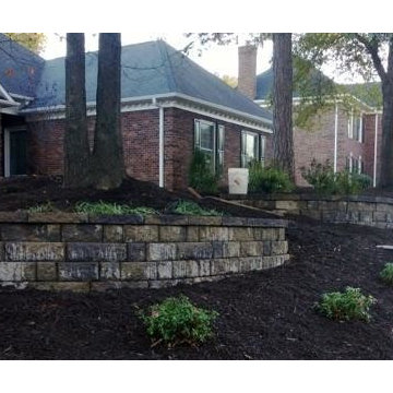Charlotte NC - Sloping Front Yard