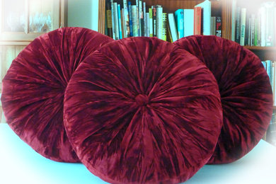 Luxurious Red Velvet Buttoned Round Cushions