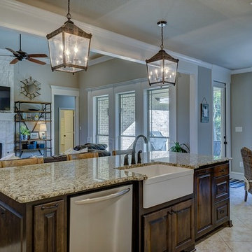 Martínez Kitchen