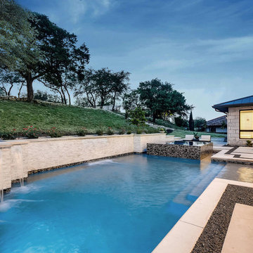 Austin's Seven Oaks Contemporary