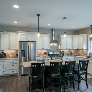 The Brady Bunch Moves In - Greater Grand Rapids, MI