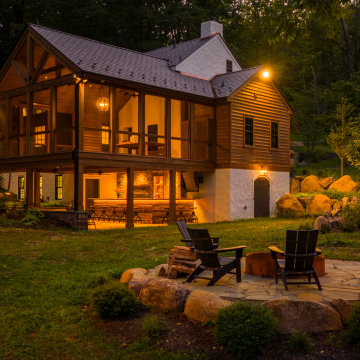 Wrightstown Modern Barn Conversion with Cottage Renovations
