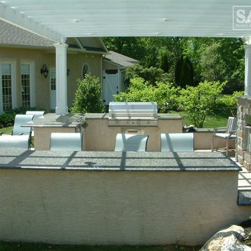 Outdoor Kitchens and Fireplaces