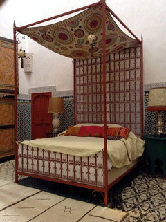 Romantic Four Poster Beds four-poster bed. yes or no? Romantic Four Poster Beds four-poster bed. yes or no?
