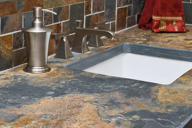 Example of a classic bathroom design in Philadelphia