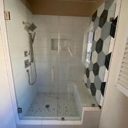 Chandon - Laguna Niguel - Shower Doors