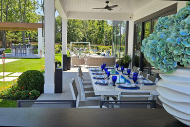Trendy home design photo in Bridgeport