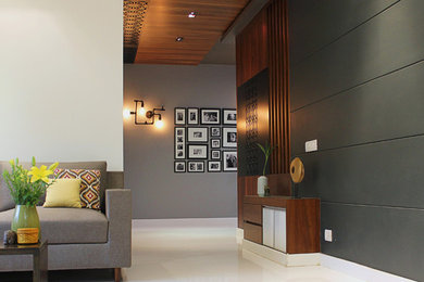 Example of a trendy home design design in Delhi