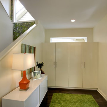 Contemporary Entry
