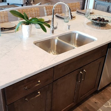 Alesci Homes - Galena II Model - Kitchen Island