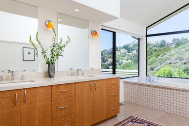 Example of a trendy bathroom design in San Francisco